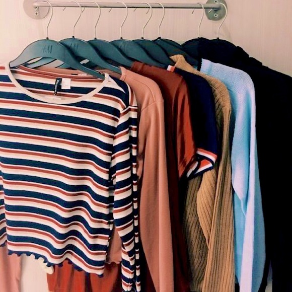 5-6 Brandy Melville/Popular Brand Mystery Box - Picture 2 of 2